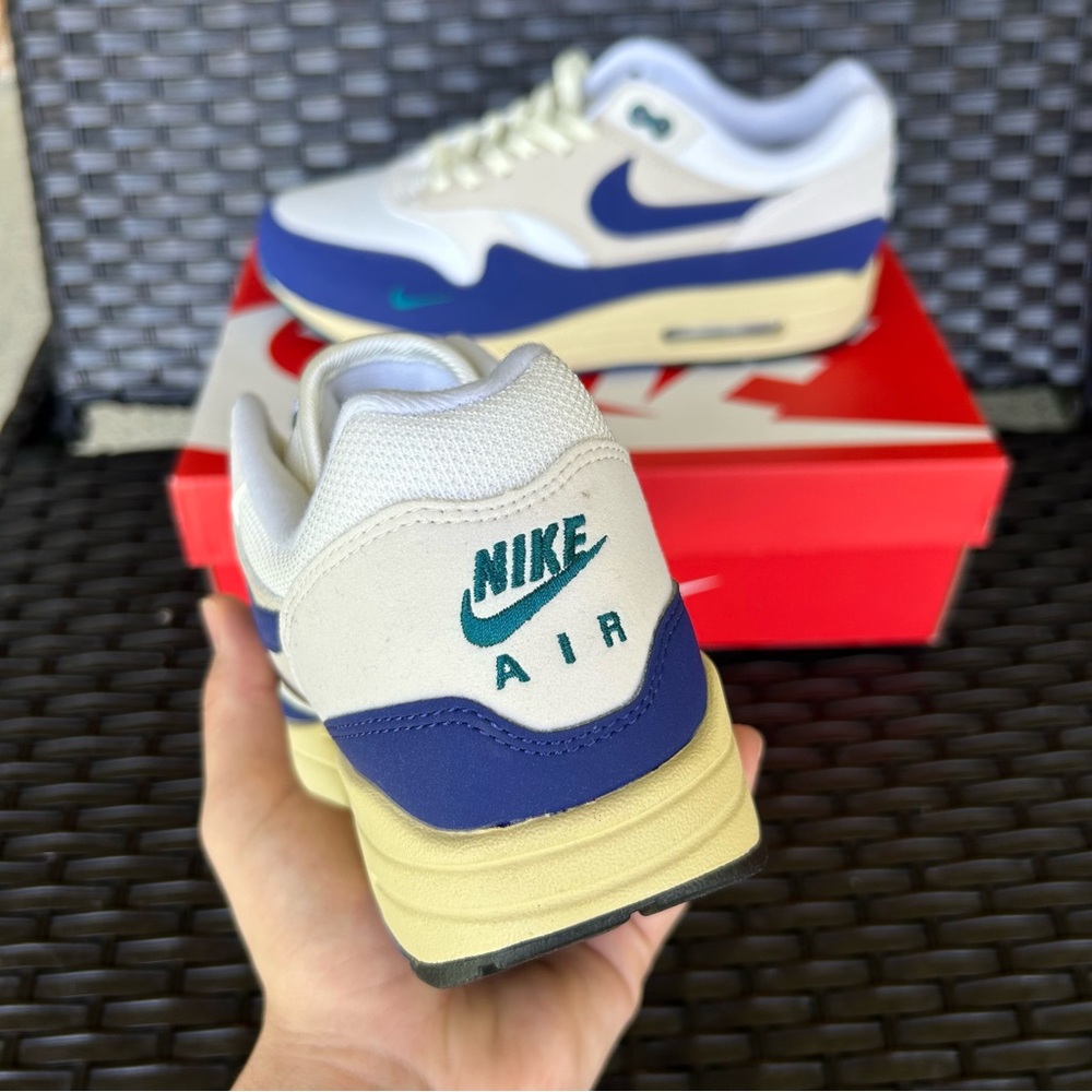 NIKE AIR MAX 1 ATHLETIC DEPARTMENT MIDNIGHT NAVY - MENS 8.5 / WOMENS 10 - Picture 3 of 5